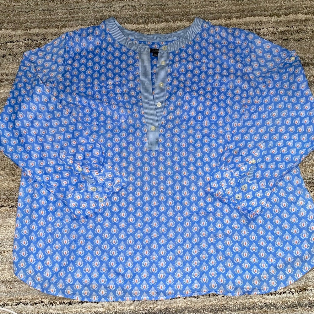 Talbots Blue Printed Henley Tunic with Subtle flower Accents (B1)